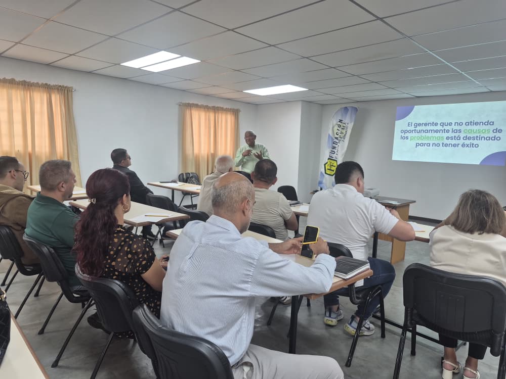 Finampyme impulsa la excelencia empresarial con el conversatorio «Gerencia con Propósito»